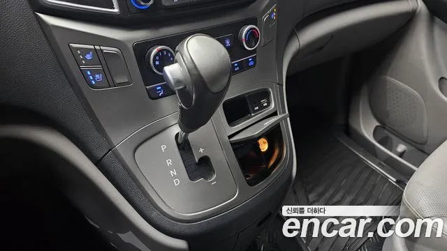 Hyundai Starex 2018 thumb 9