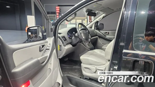 Hyundai Starex 2018 thumb 10
