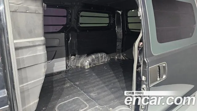 Hyundai Starex 2018 thumb 11