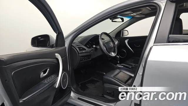 Renault-KoreaSamsung Fluence 2009 thumb 10