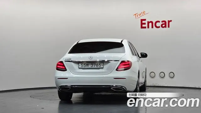 Mercedes-Benz E-Класс 2018 thumb 4