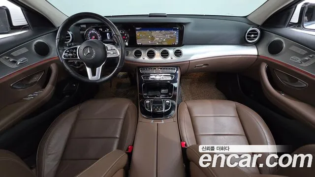 Mercedes-Benz E-Класс 2018 thumb 7