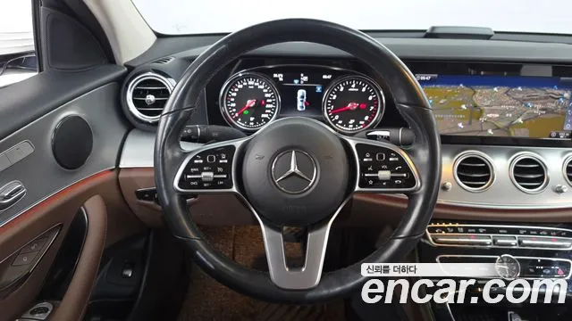 Mercedes-Benz E-Класс 2018 thumb 12