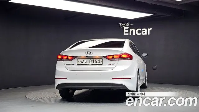 Hyundai Avante 2016 thumb 4