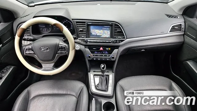 Hyundai Avante 2016 thumb 7