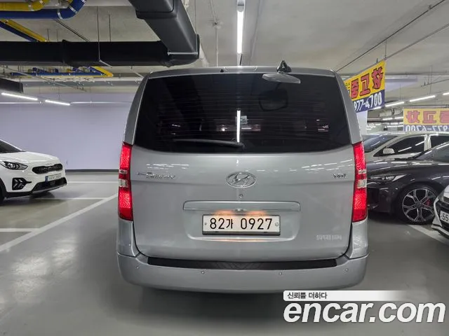 Hyundai Starex 2017 thumb 4