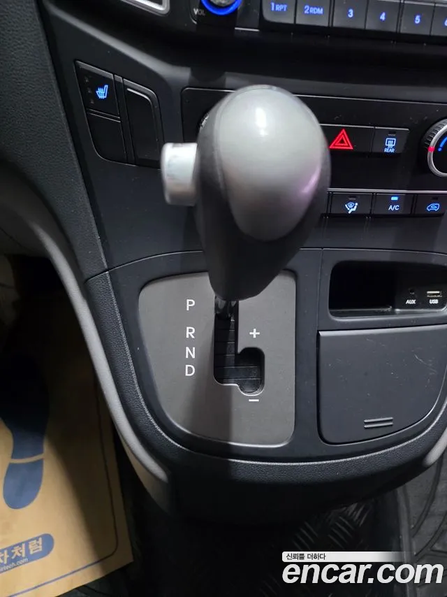 Hyundai Starex 2017 thumb 9