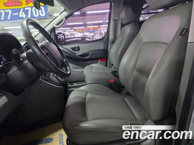 Hyundai Starex 2017 thumb 10