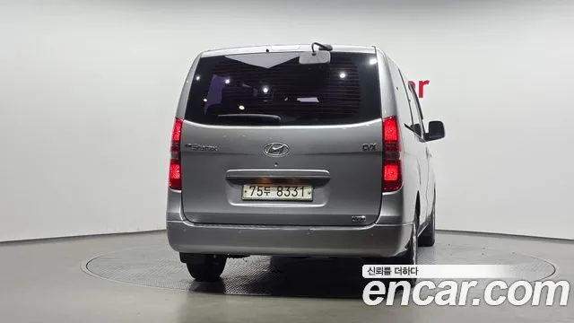 Hyundai Starex 2012 thumb 4