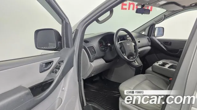 Hyundai Starex 2012 thumb 10