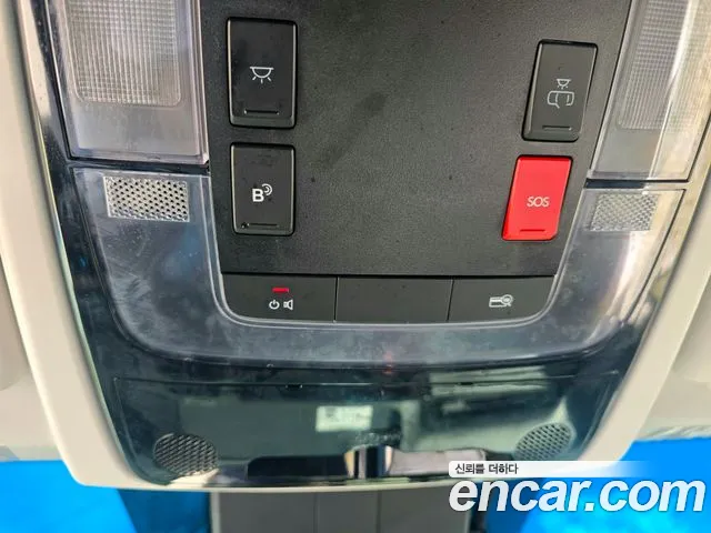 Hyundai Staria 2023 thumb 10