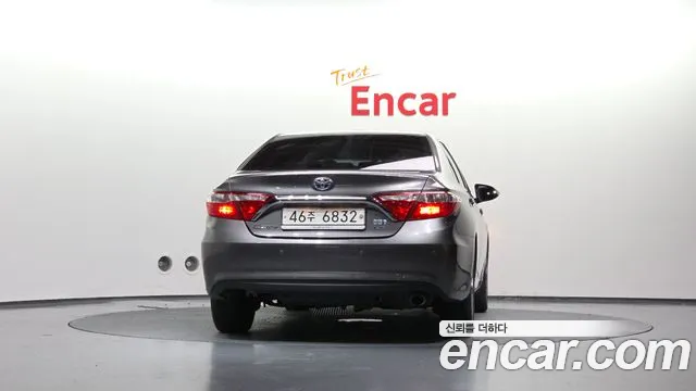 Toyota Camry 2017 thumb 4