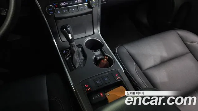 Toyota Camry 2017 thumb 9
