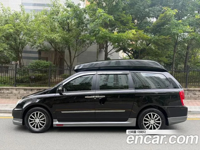 Kia Carnival 2012 thumb 5