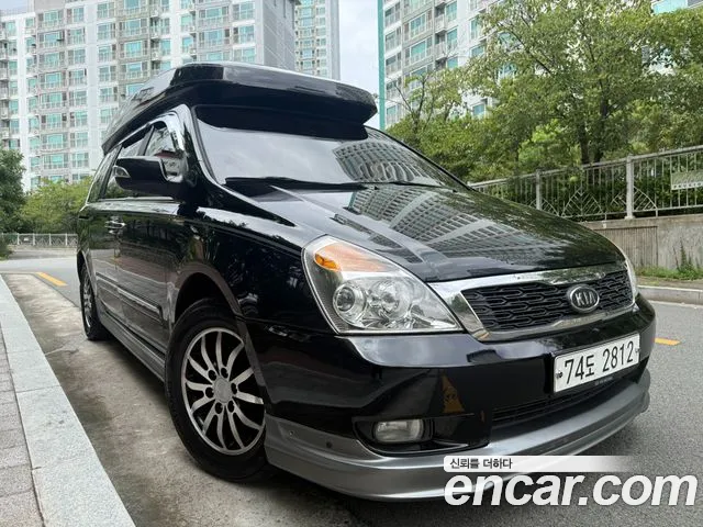 Kia Carnival 2012 thumb 12