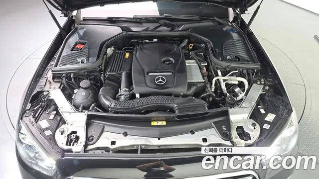 Mercedes-Benz E-Класс 2021 thumb 6