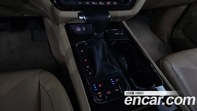 Kia Carnival 2017 thumb 9