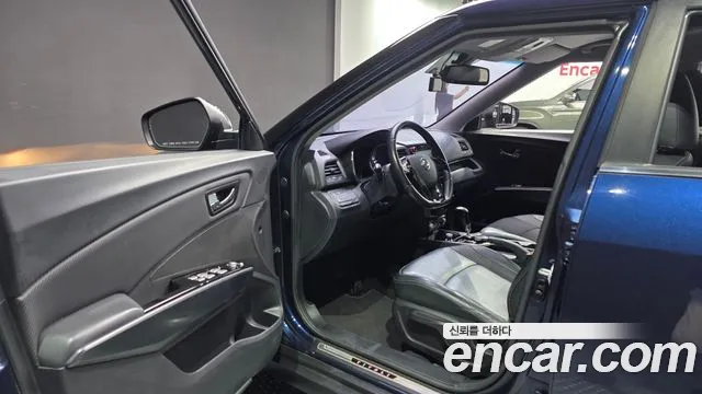 KG_Mobility_Ssangyong TIBOLI 2016 thumb 10