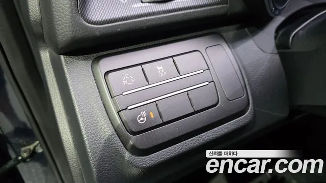 KG_Mobility_Ssangyong TIBOLI 2016 thumb 12