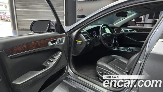 Hyundai Genesis 2016 thumb 10