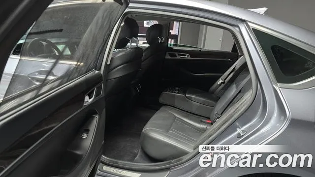 Hyundai Genesis 2016 thumb 12
