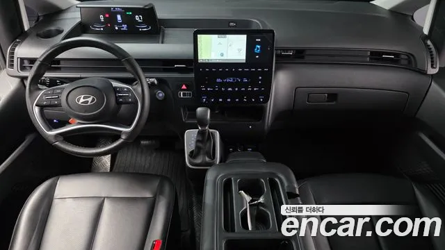 Hyundai Staria 2024 thumb 7