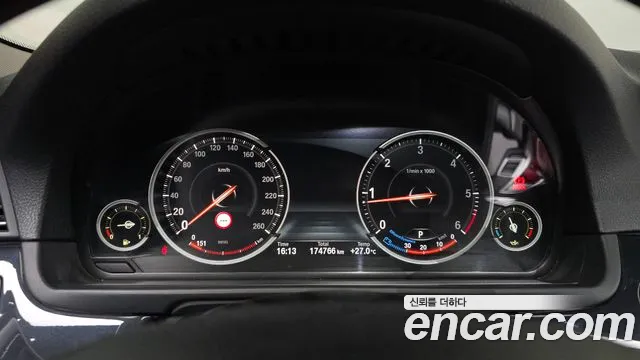 BMW 5-Series 2013 thumb 7