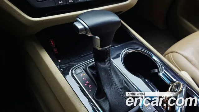 Kia Carnival 2019 thumb 9