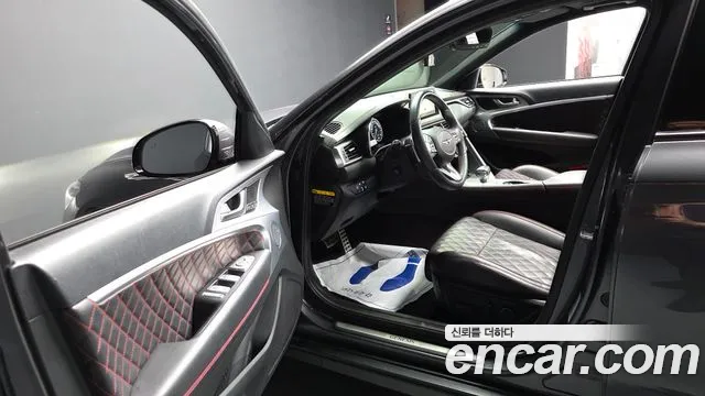 Genesis G70 2019 thumb 9