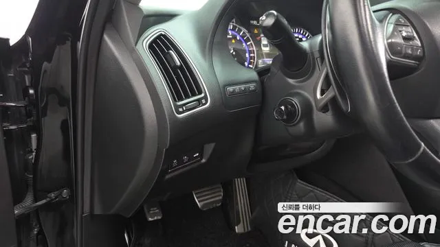 Infiniti Q50 2015 thumb 12