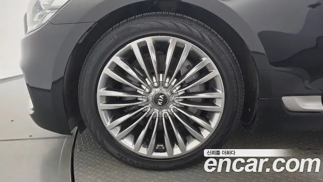 Kia K9 2018 thumb 4