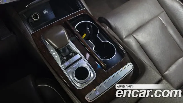 Kia K9 2018 thumb 8