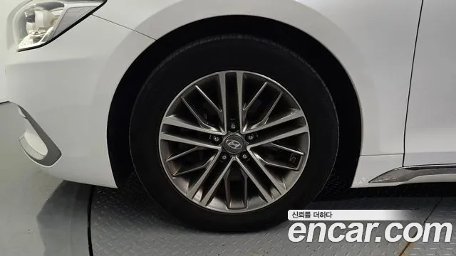 Hyundai Grandeur 2016 thumb 5