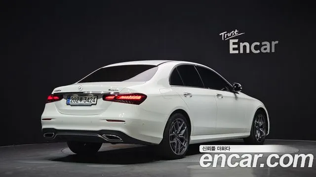 Mercedes-Benz E-Класс 2023 thumb 2