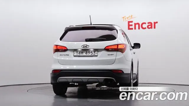 Hyundai Santa Fe 2013 thumb 4