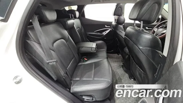 Hyundai Santa Fe 2013 thumb 11