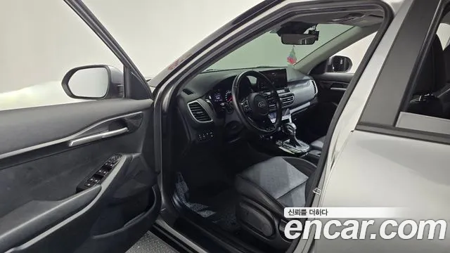Kia Seltos 2021 thumb 10