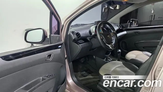 ChevroletGMDaewoo Spark 2011 thumb 10