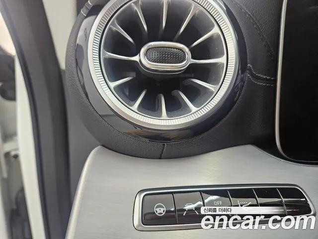 Mercedes-Benz CLS-Class 2018 thumb 10