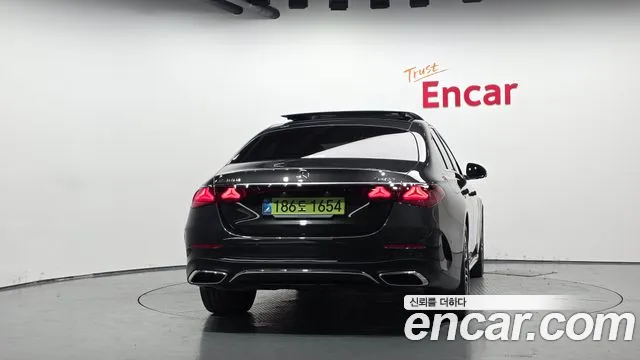 Mercedes-Benz E-Класс 2025 thumb 4