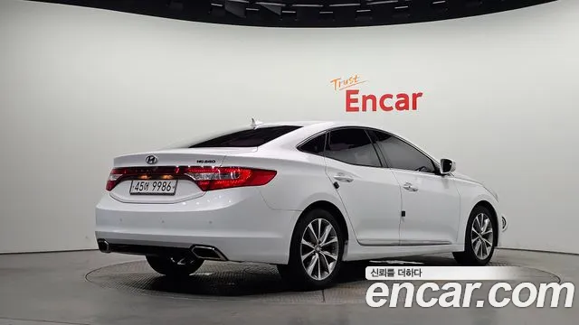Hyundai Grandeur 2015 thumb 2