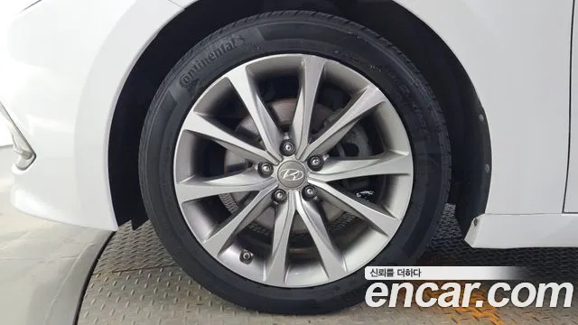 Hyundai Grandeur 2015 thumb 5