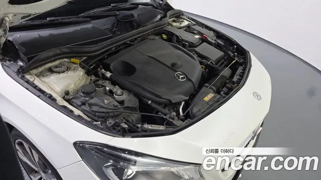 Mercedes-Benz CLA 2016 thumb 6