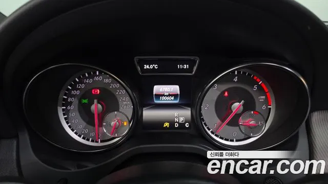 Mercedes-Benz CLA 2016 thumb 8