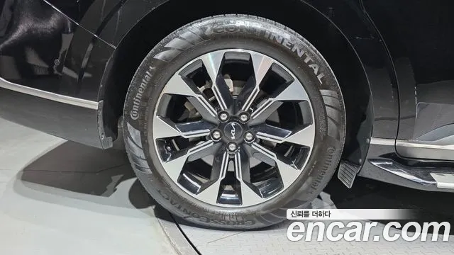 Kia Carnival 2022 thumb 5