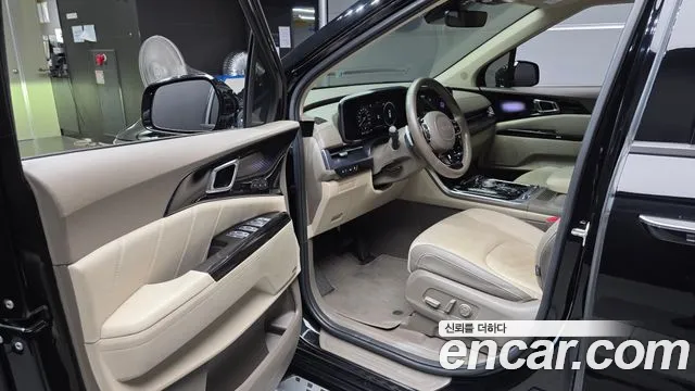 Kia Carnival 2022 thumb 10
