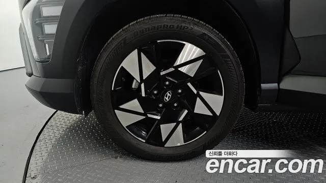 Hyundai Kona 2025 thumb 5