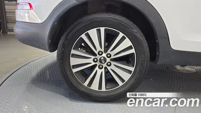 Kia Sportage 2015 thumb 5