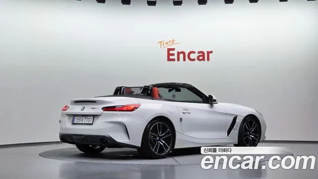BMW Z4 2023 thumb 2