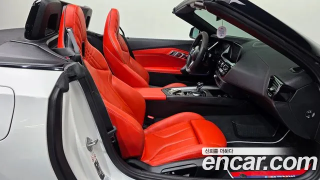 BMW Z4 2023 thumb 11